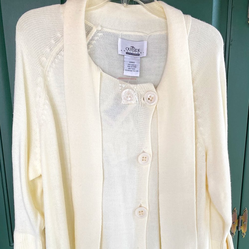 Cream Color Cardigan / Sweater Button Up (L)